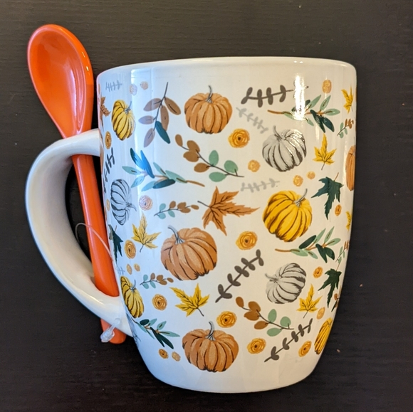 Pumpkin Mug with Spoon - Picture 2 of 3